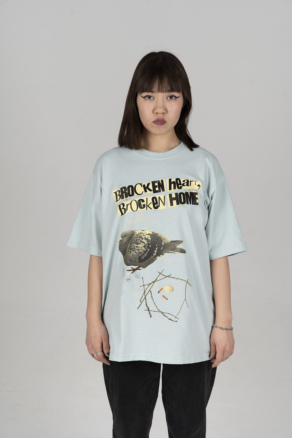 BroCken heart, BroCken home | Oversized T-shirt